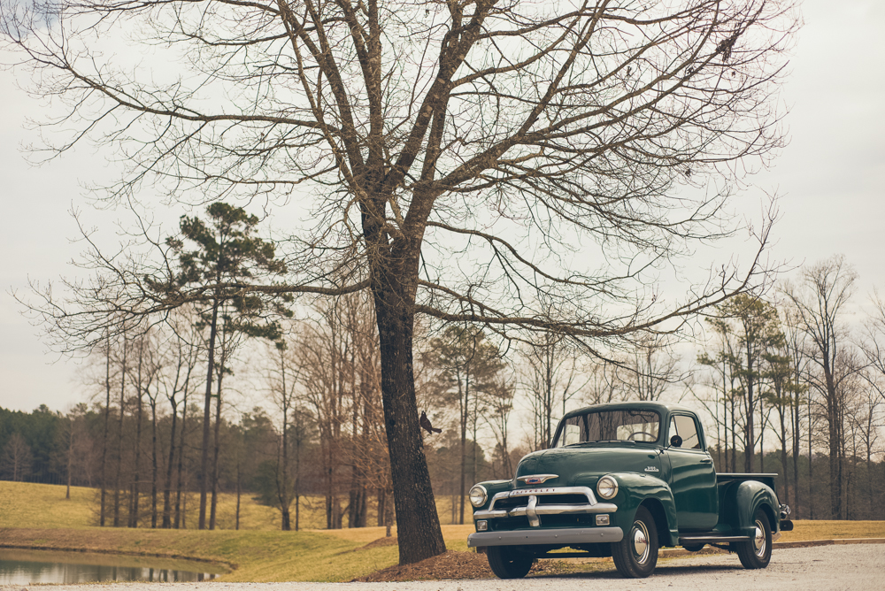 Atlanta & Destination Wedding Photography | Joyelan.com | The Walters Barn