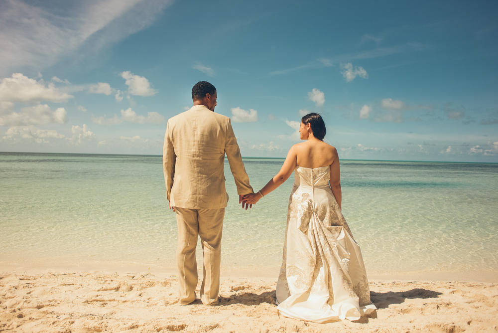 Atlanta & Destination Wedding Photographer Bahamas | www.Joyelan.com