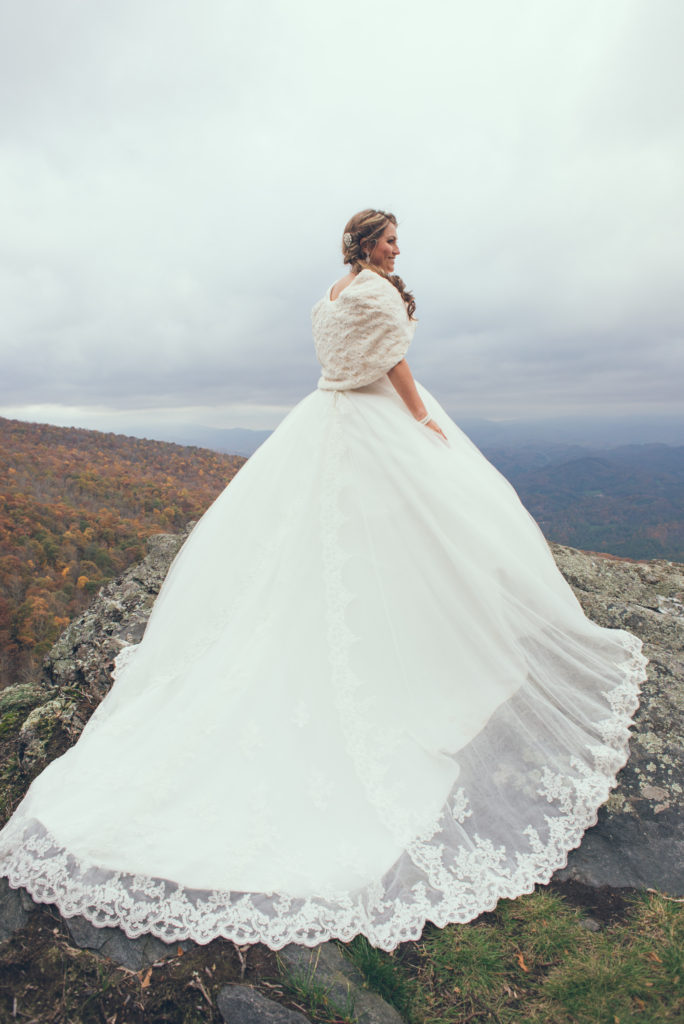 Tampa and Destination Wedding Photographer | www.Joyelan.com | Adventurous Mountain Rustic Wedding