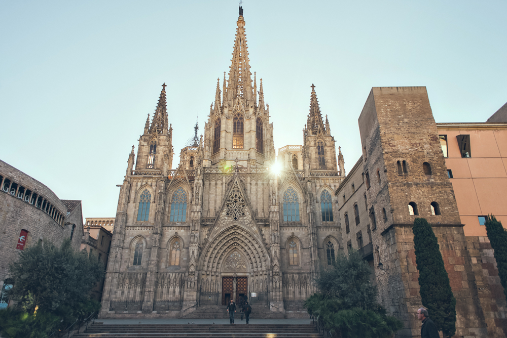 Travel photographer | Joy Hmielewski | Joy Does Stuff | Barcelona