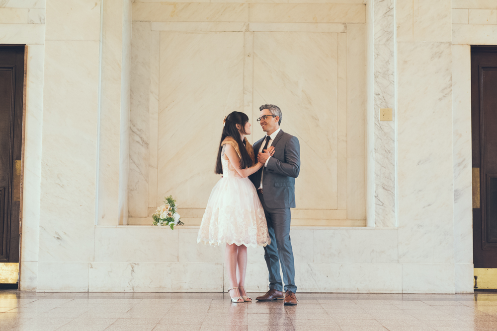 Atlanta Wedding Photographer | Intimate Wedding | www.Joyelan.com | Old Decatur Courthouse