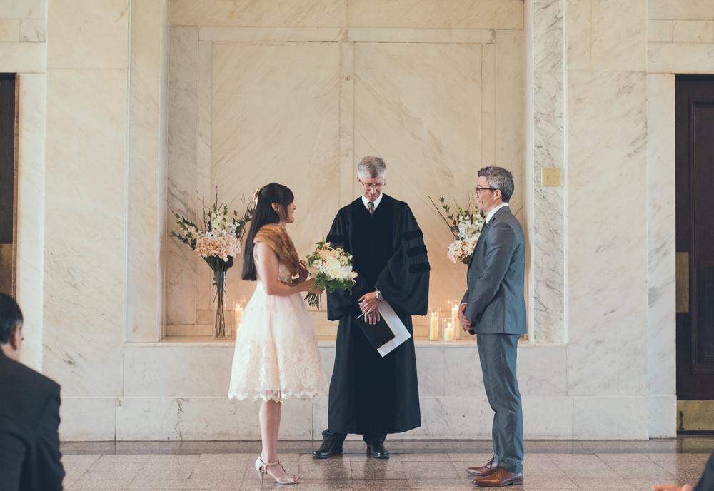 Atlanta Wedding Photographer | Intimate Wedding | www.Joyelan.com | Old Decatur Courthouse