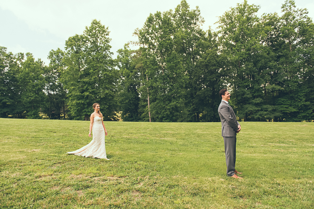 Tampa Bay and Atlanta Wedding Photographer | www.Joyelan.com | The Walters Barn | Florida Wedding Photography