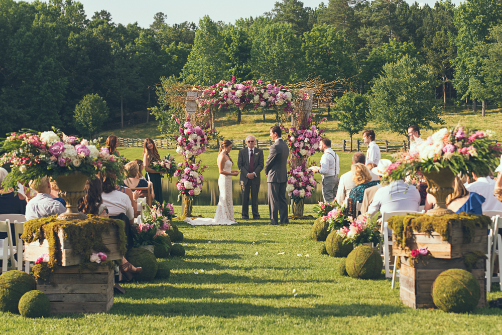 Tampa Bay and Atlanta Wedding Photographer | www.Joyelan.com | The Walters Barn | Florida Wedding Photography