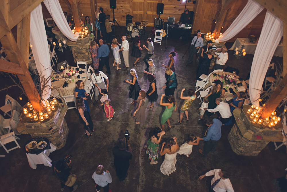 Tampa Bay and Atlanta Wedding Photographer | www.Joyelan.com | The Walters Barn | Florida Wedding Photography