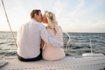 Tampa Elopment Photographer | www.Joyelan.com | St. Pete Sailboat Elopement