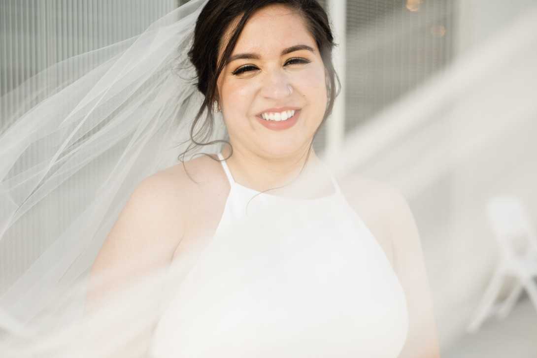 Tampa Wedding Photographer | www.Joyelan.com | Tampa River Center Wedding