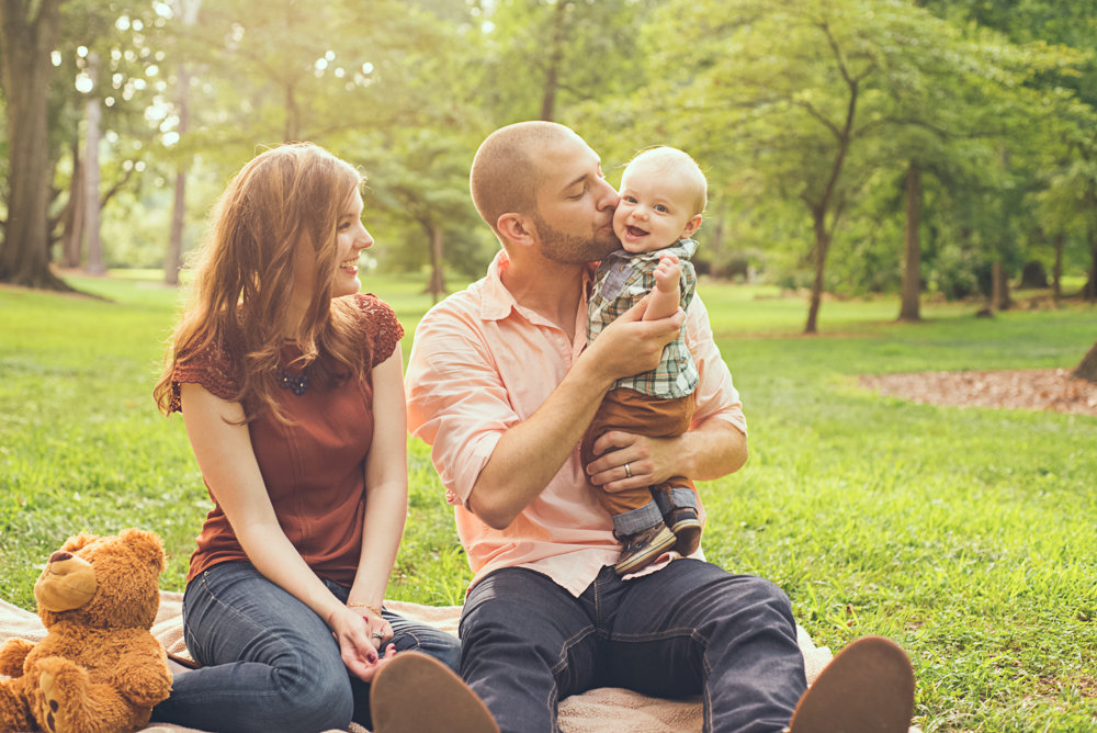 Tampa Bay and Clearwater Family Portrait Photographer | www.Joyelan.com | 6 Month Photos