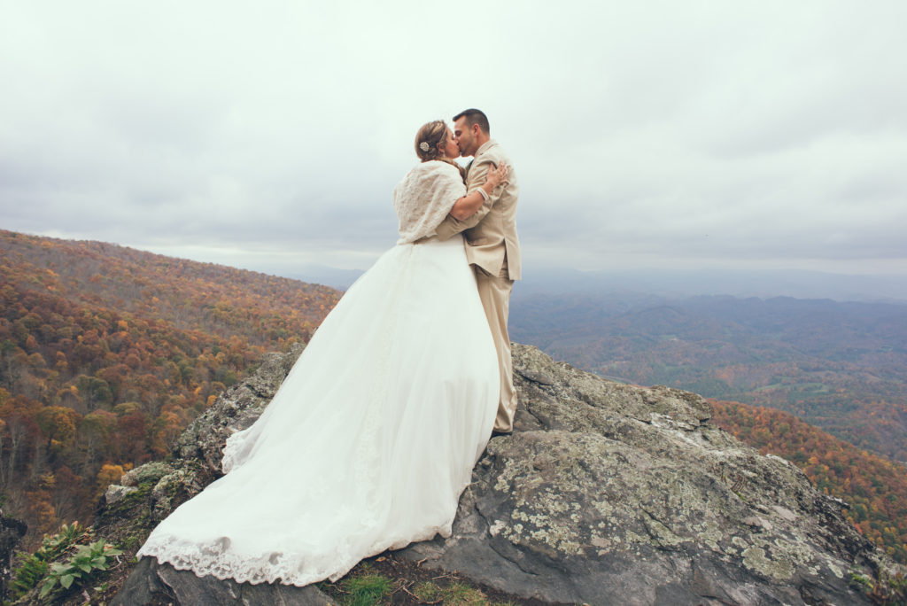 Tampa and Destination Wedding Photographer | www.Joyelan.com | Adventurous Mountain Rustic Wedding