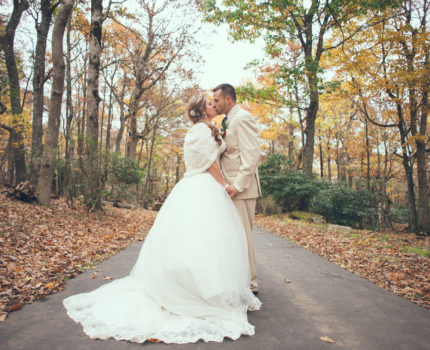 Tampa and Destination Wedding Photographer | www.Joyelan.com | Adventurous Mountain Rustic Wedding | How to Find your perfect wedding photographer