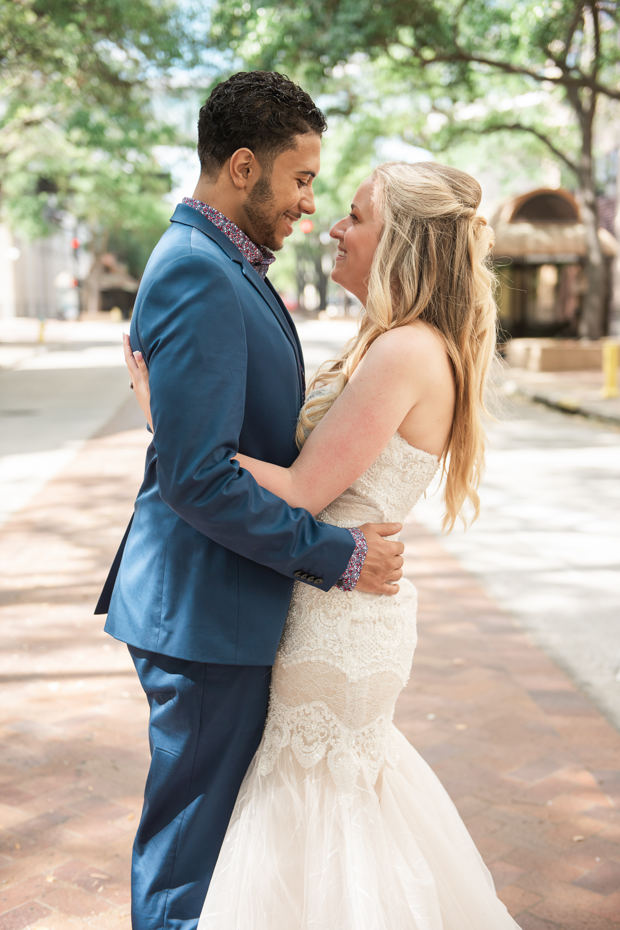 Tampa Elopement Photographer - Hillsborough county courthouse - Le Meridien Tampa Wedding