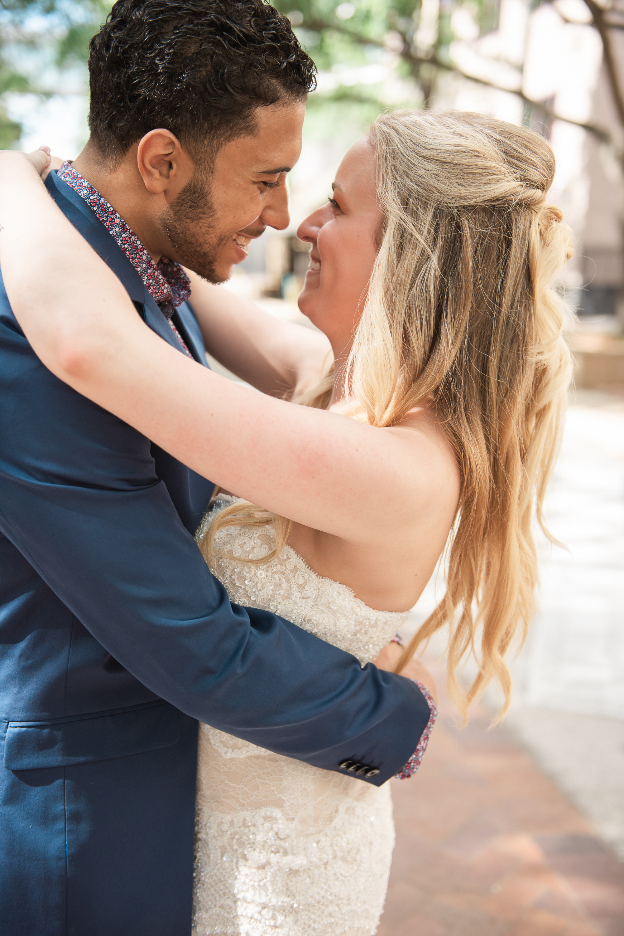 Tampa Elopement Photographer - Hillsborough county courthouse - Le Meridien Tampa Wedding