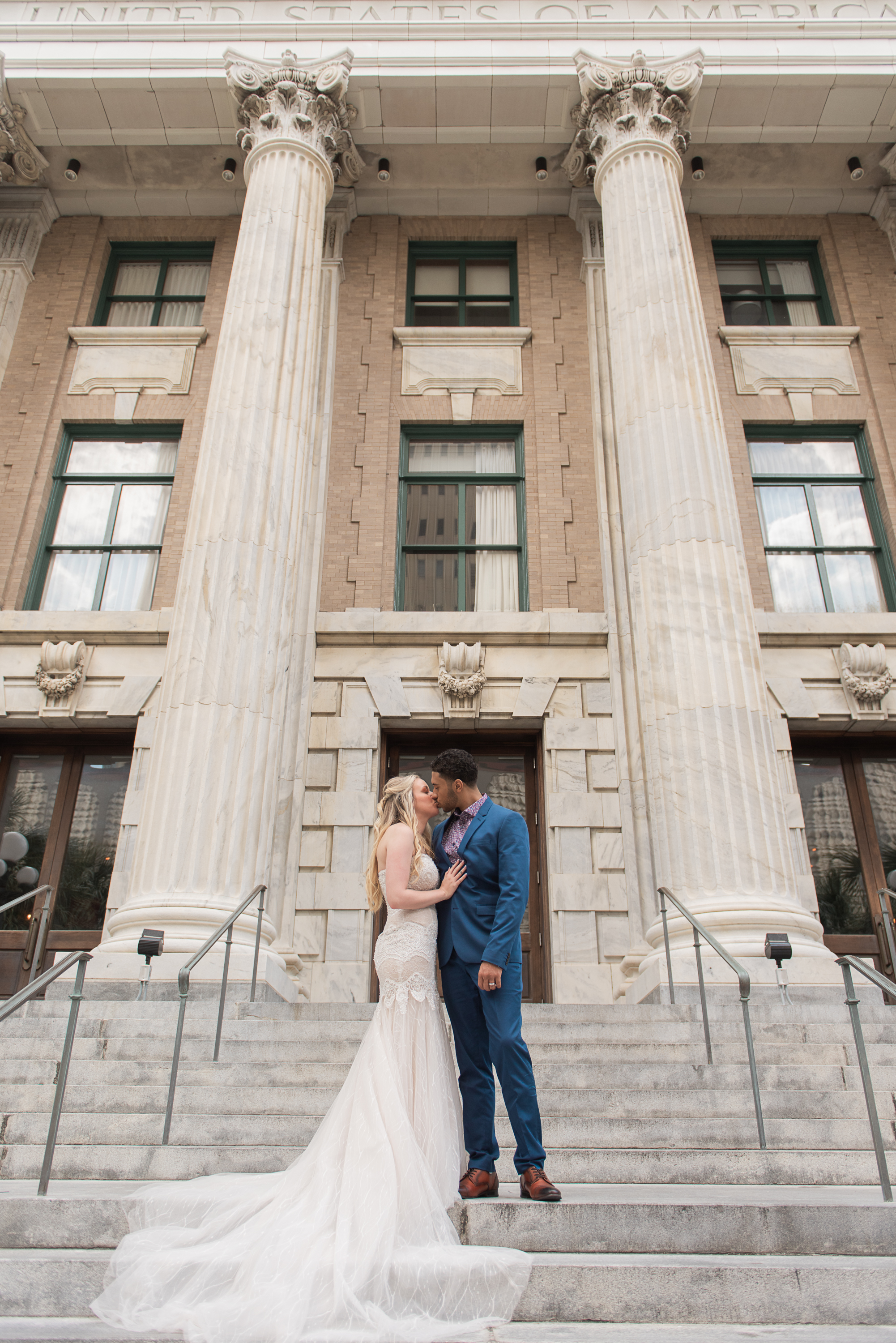 Tampa Elopement Photographer - Hillsborough county courthouse - Le Meridien Tampa Wedding