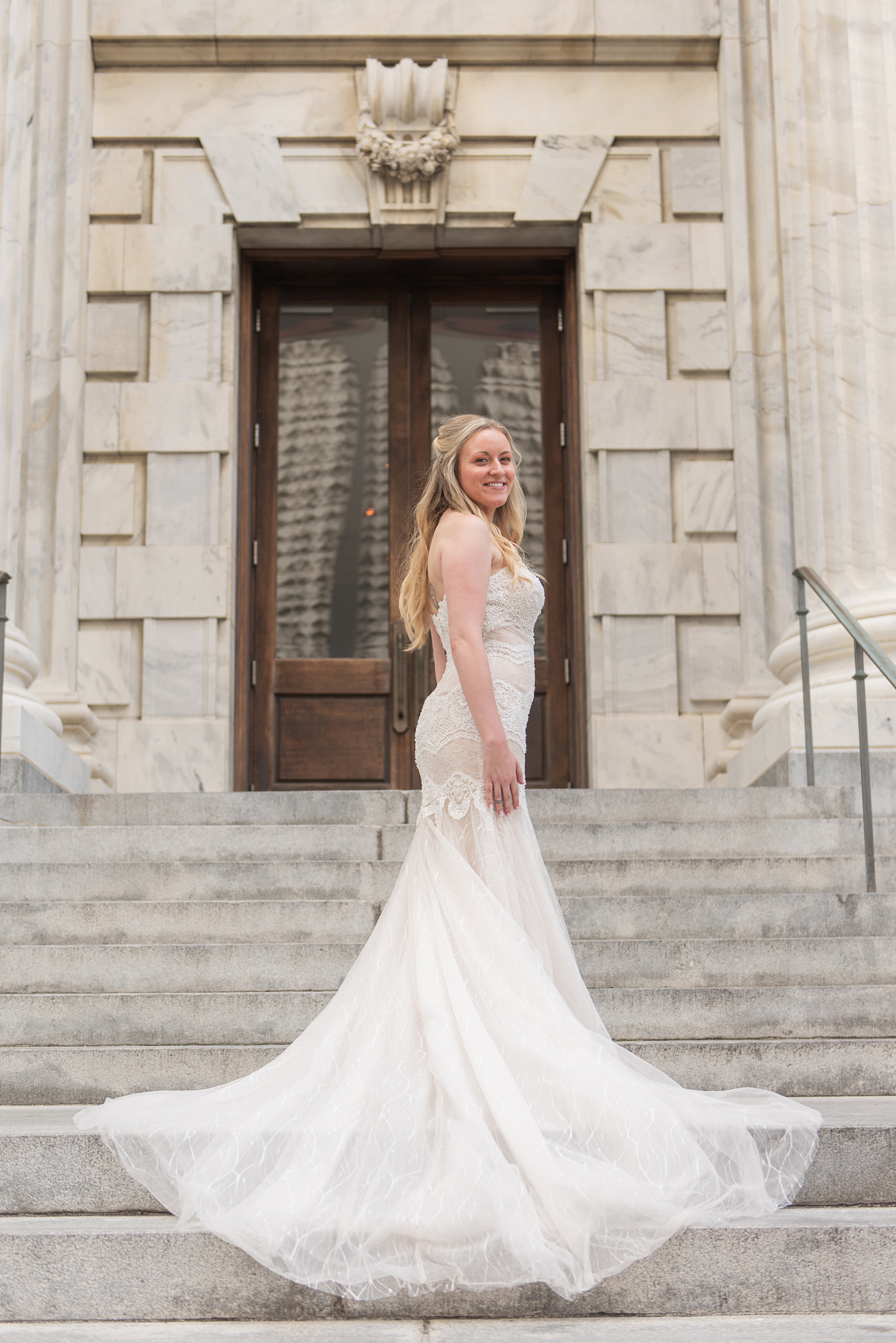 Tampa Elopement Photographer - Hillsborough county courthouse - Le Meridien Tampa Wedding