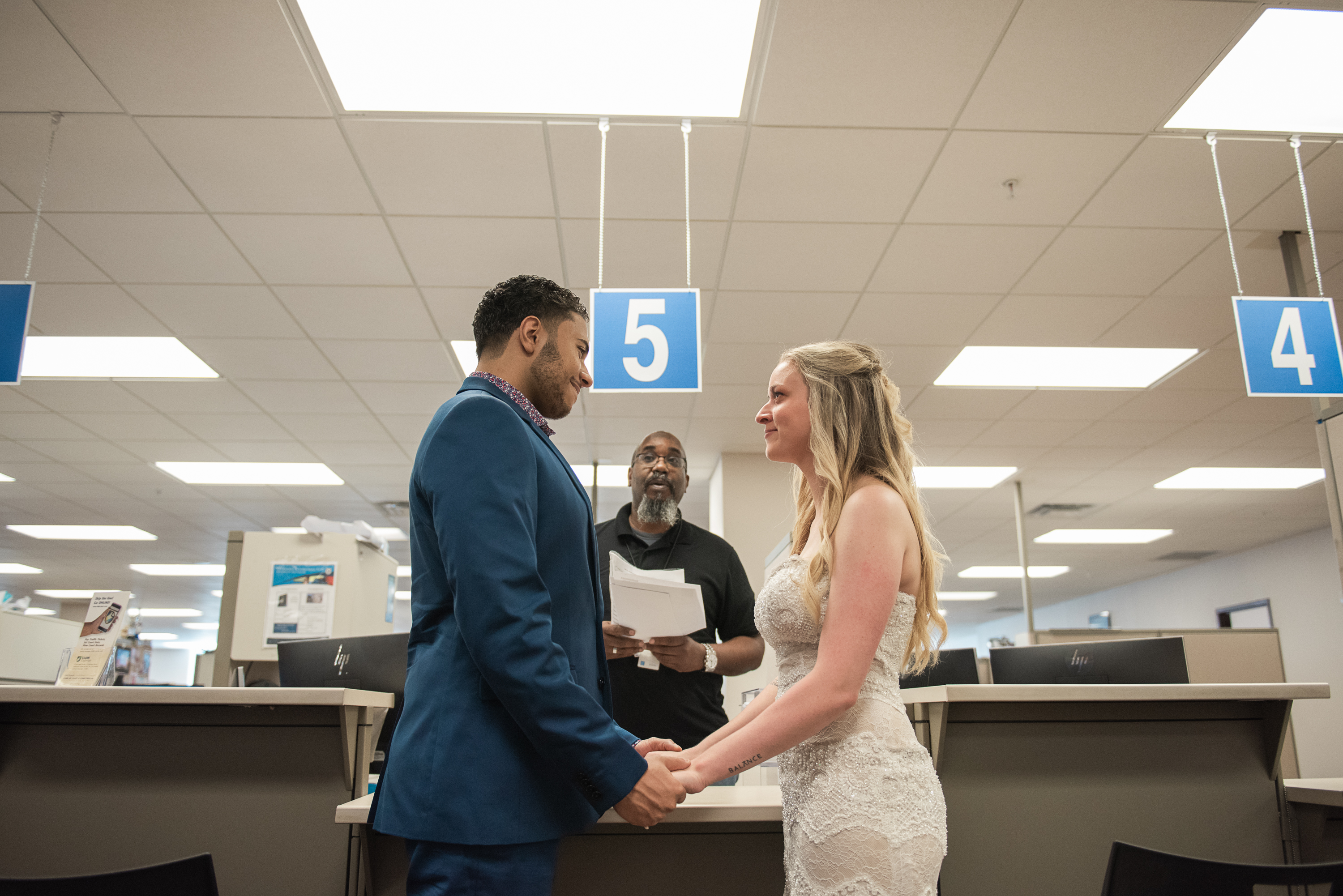 Tampa Elopement Photographer - Hillsborough county courthouse - Le Meridien Tampa Wedding