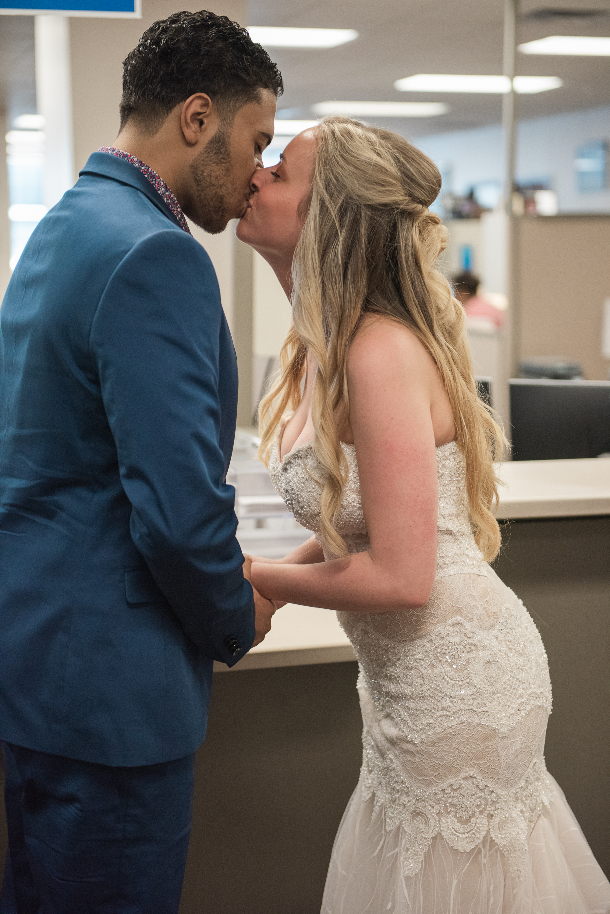 Tampa Elopement Photographer - Hillsborough county courthouse - Le Meridien Tampa Wedding