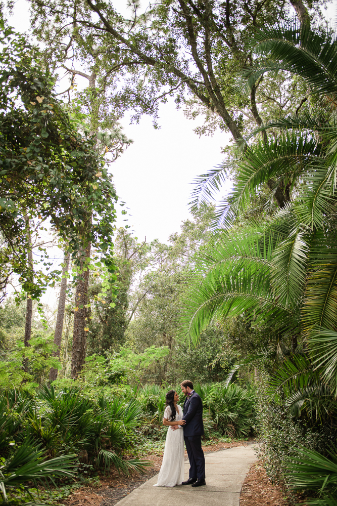 Tampa Wedding Photographer | Clearwater Backyard Wedding | Joyelan Photography