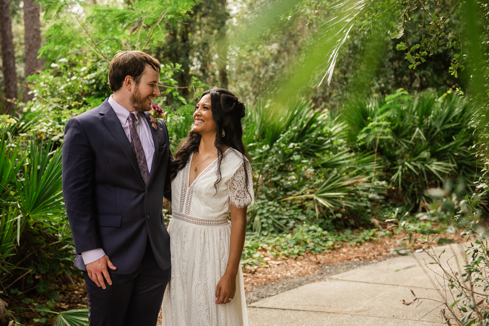 Tampa Wedding Photographer | Clearwater Backyard Wedding | Joyelan Photography