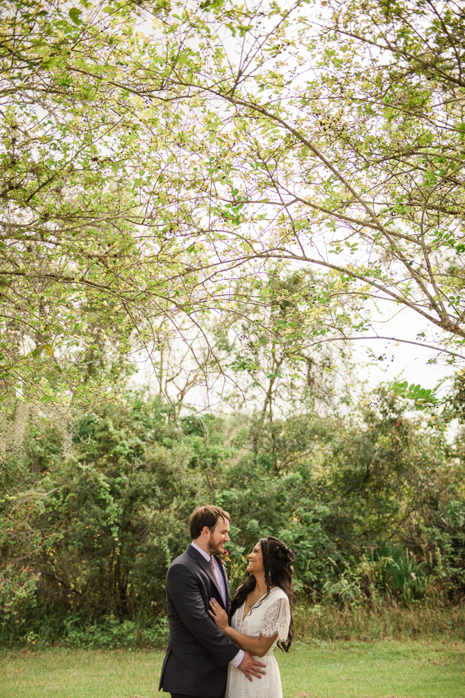 Tampa Wedding Photographer | Clearwater Backyard Wedding | Joyelan Photography