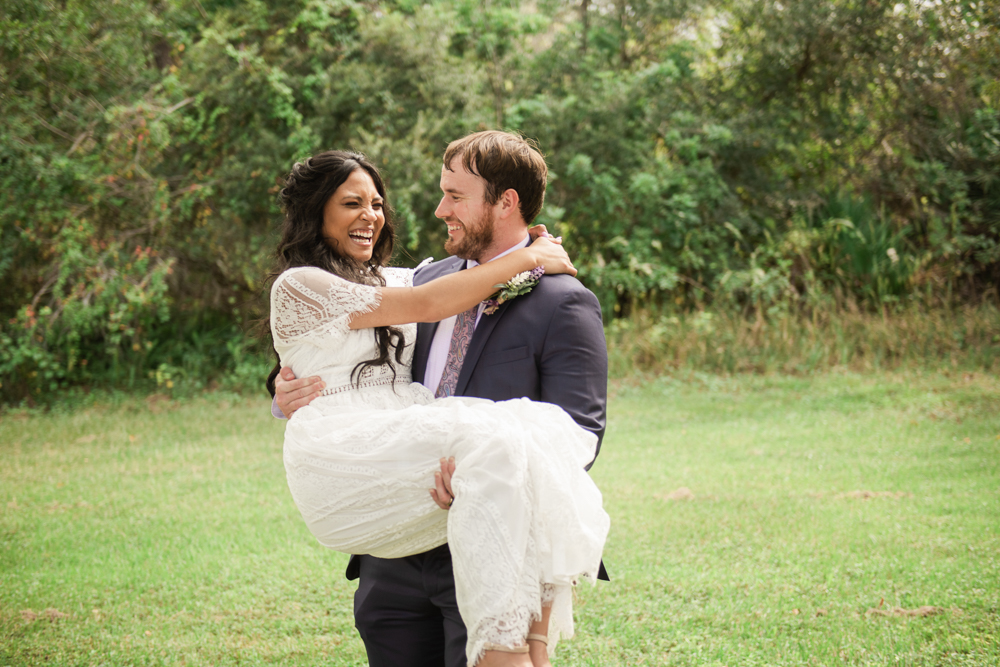 Tampa Wedding Photographer | Clearwater Backyard Wedding | Joyelan Photography