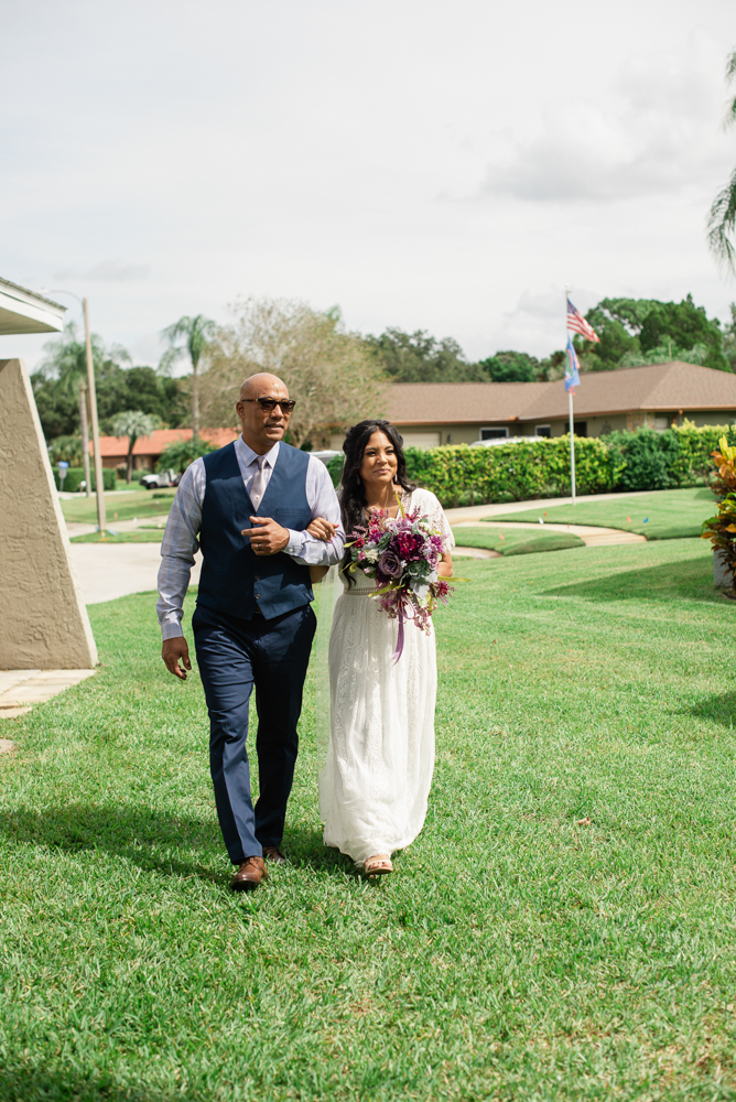 Tampa Wedding Photographer | Clearwater Backyard Wedding | Joyelan Photography