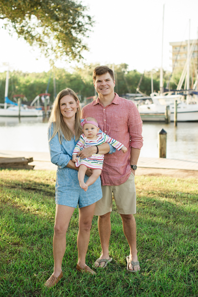Family portrait session in Safety Harbor Florida located at the Veterans Memorial Marina by Tampa Family photographer Joyelan Photography