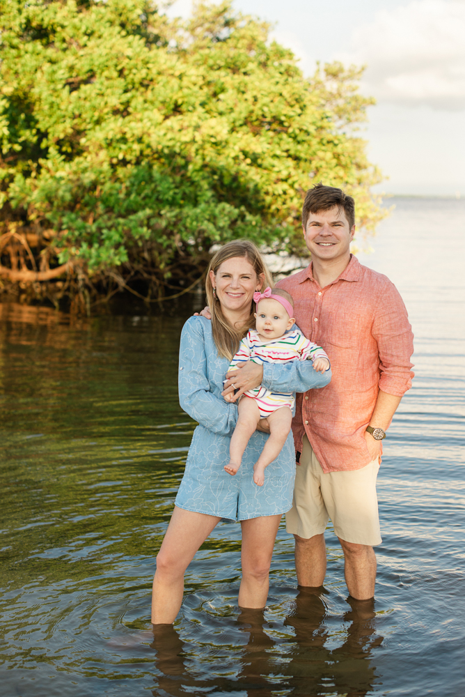 Family portrait session in Safety Harbor Florida located at the Veterans Memorial Marina by Joyelan Photography, Tampa bay wedding photographers, Wedding Photographers in Clearwater Florida, Elopement Photographer Tampa, Safety Harbor Resort Wedding Photographer