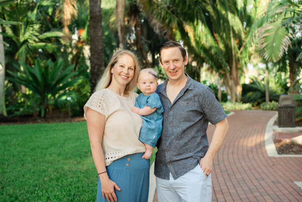 Tampa Family Photographer at Gizella Kopsick Palm Arboretum, Outdoor family photos Clearwater photographer, tampa wedding photography, tampa and st. pete elopement photography, joyelan photography