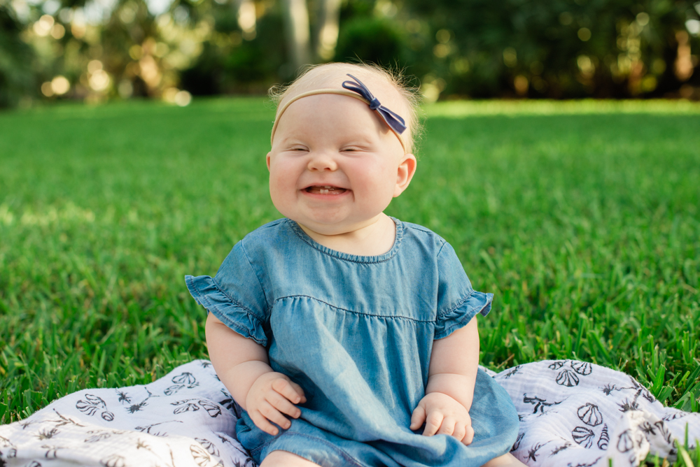 Tampa Family Photographer at Gizella Kopsick Palm Arboretum, Outdoor family photos Clearwater photographer, tampa wedding photography, tampa and st. pete elopement photography, joyelan photography