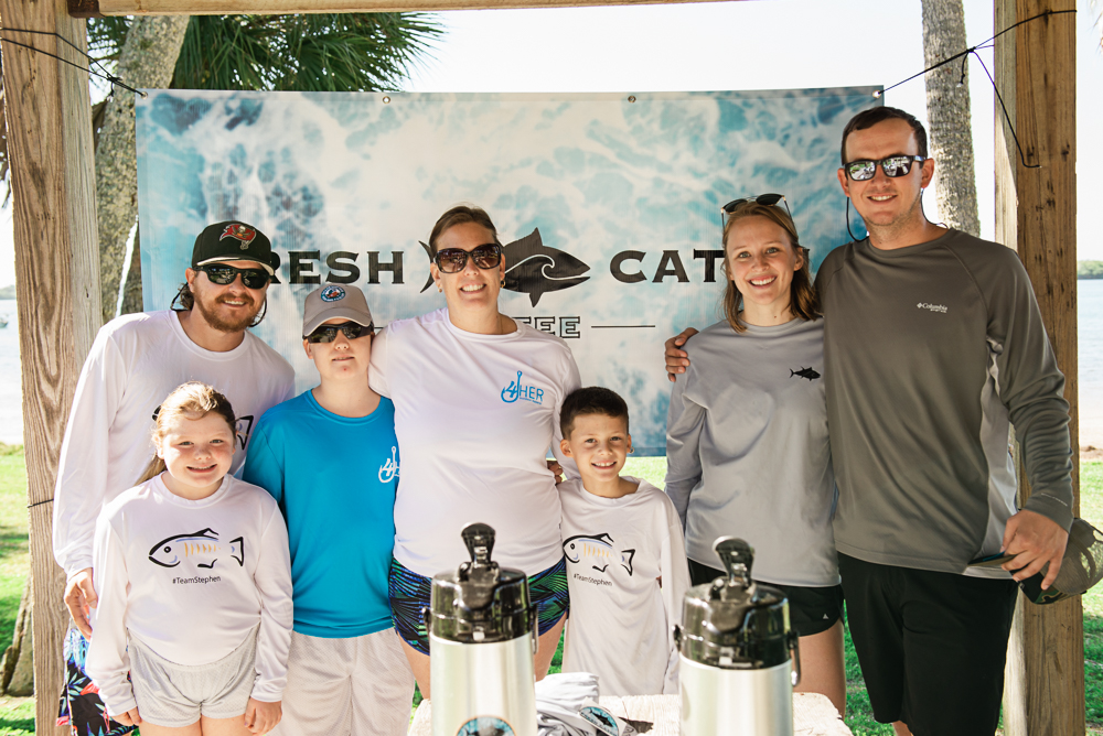 Tampa Bay Photographer | Joyelan Photography | Fresh Catch Coffee Beach Clean Up