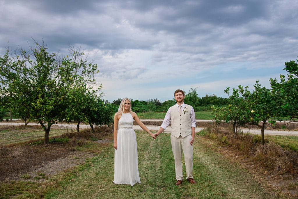 Tampa Bay Wedding Photographer | Joyelan Photography | Fall Wedding at Mixton Farms