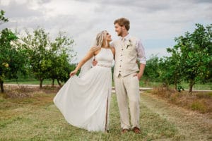 Tampa Bay Wedding Photographer | Joyelan Photography | Fall Wedding at Mixton Farms