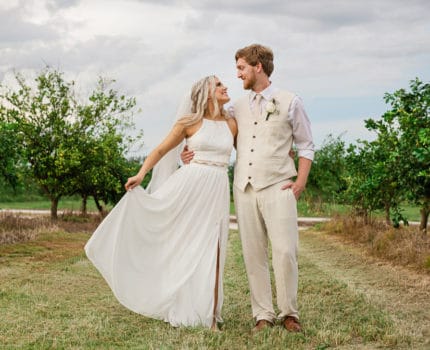Tampa Bay Wedding Photographer | Joyelan Photography | Fall Wedding at Mixton Farms