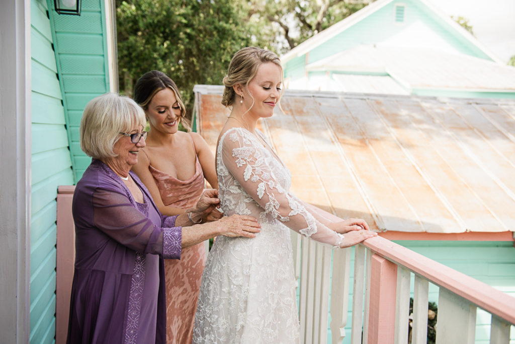 Tampa Wedding Photographer Joyelan Photography | Tyler and Samantha Wedding in Cedar Key Florida | Florida Wedding Photographer | Coastal Wedding