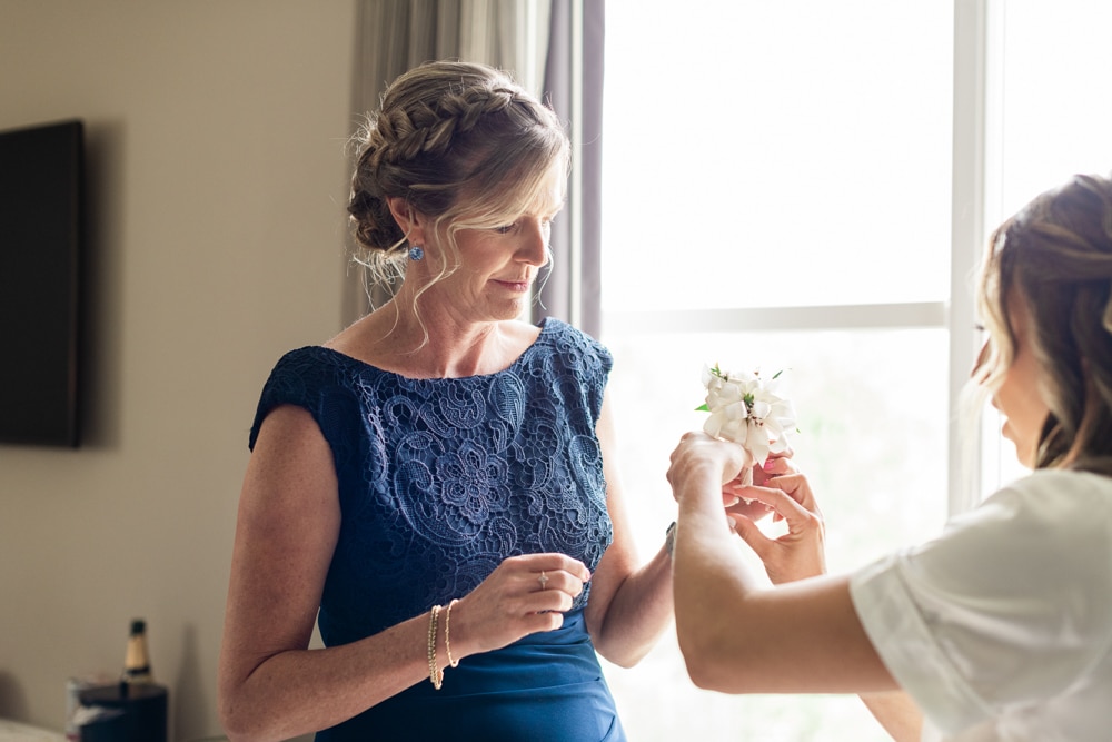 Mother of the bride tampa wedding photographer